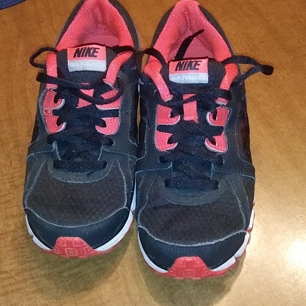 Women's shoes